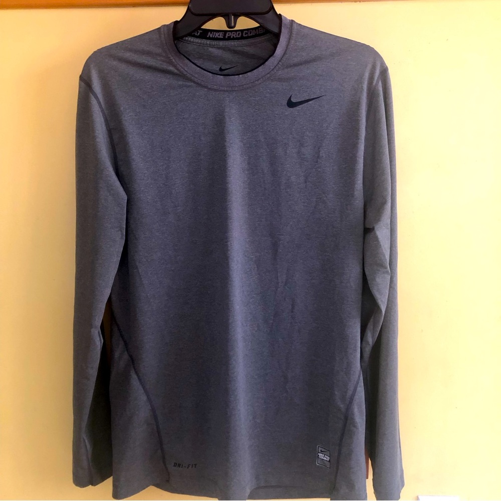 Nike men’s Pro Combat shirt Size: M Grey